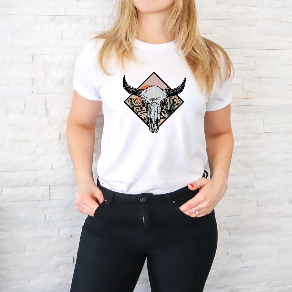 NWT Western Boho Cow Head T-Shirt Small Medium Large XL - Pick Size